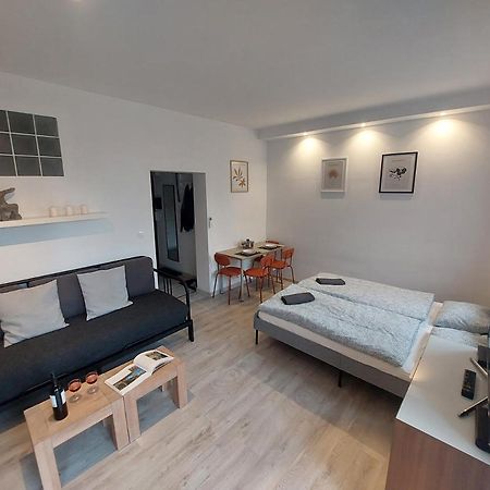 布拉迪斯拉发Utulny Apartman S Balkonom公寓 外观 照片