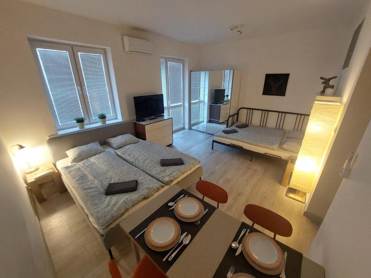 布拉迪斯拉发Utulny Apartman S Balkonom公寓 外观 照片